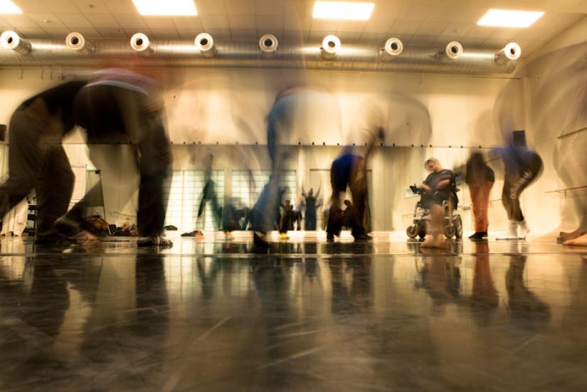 Photo: Trude Cone Blurry shapes of people moving