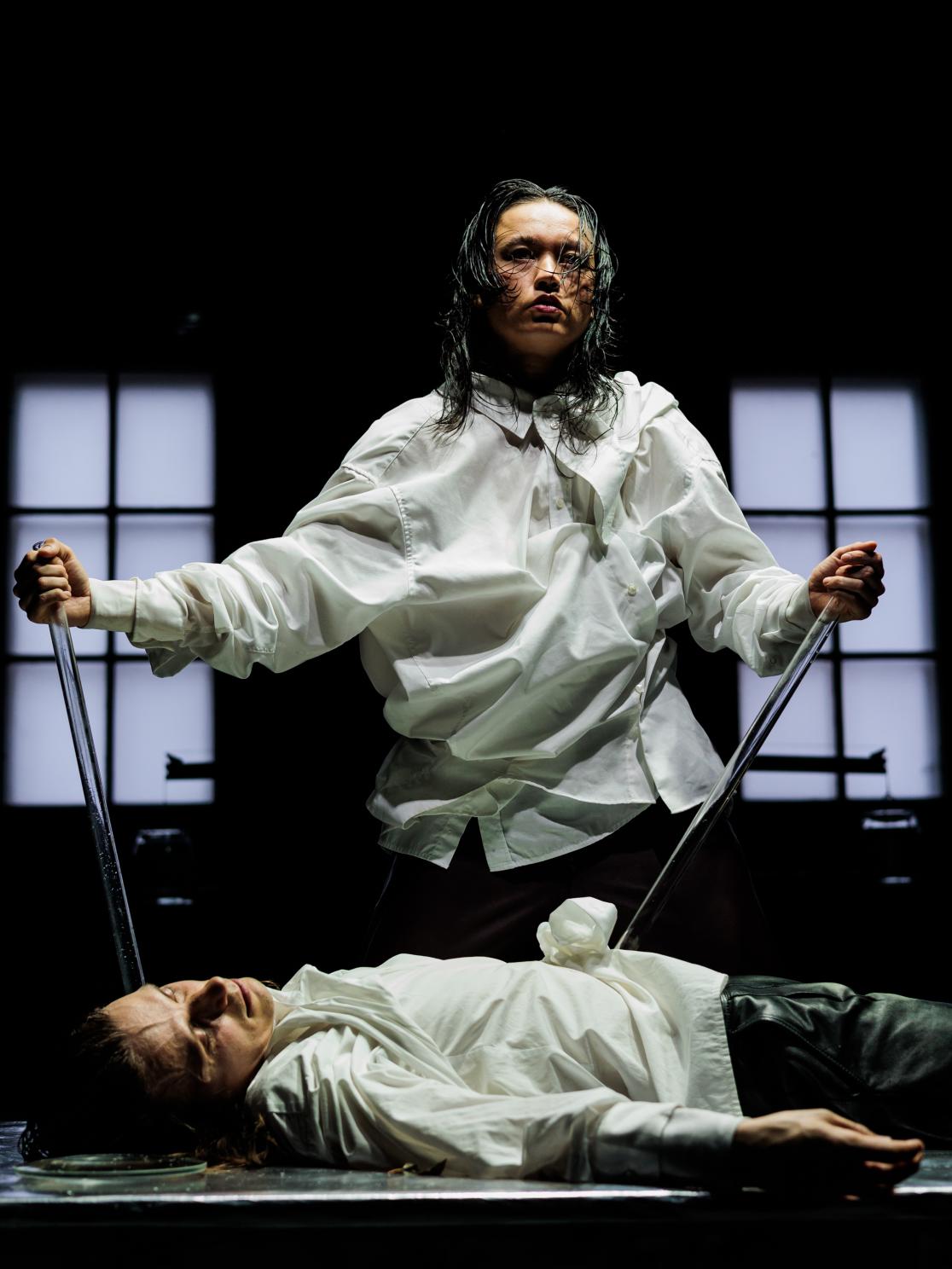 Mikko NImesitö and Marika Peura in the performance