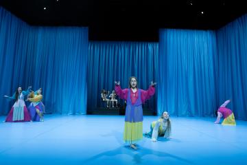 Performance photo