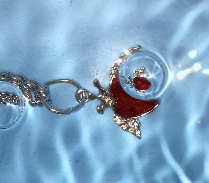 Heart shaped - necklace