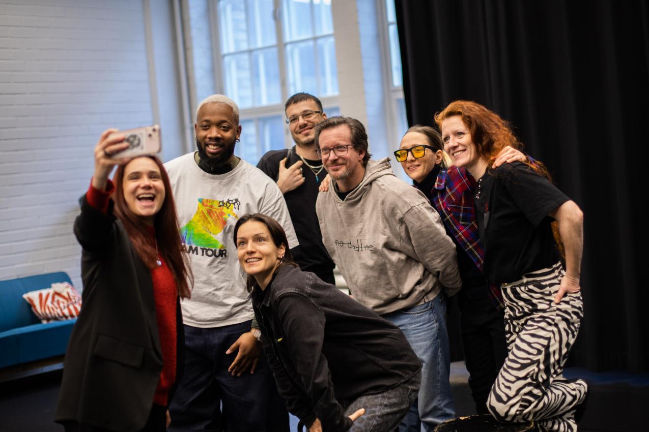 VAP artist in a gropu photo