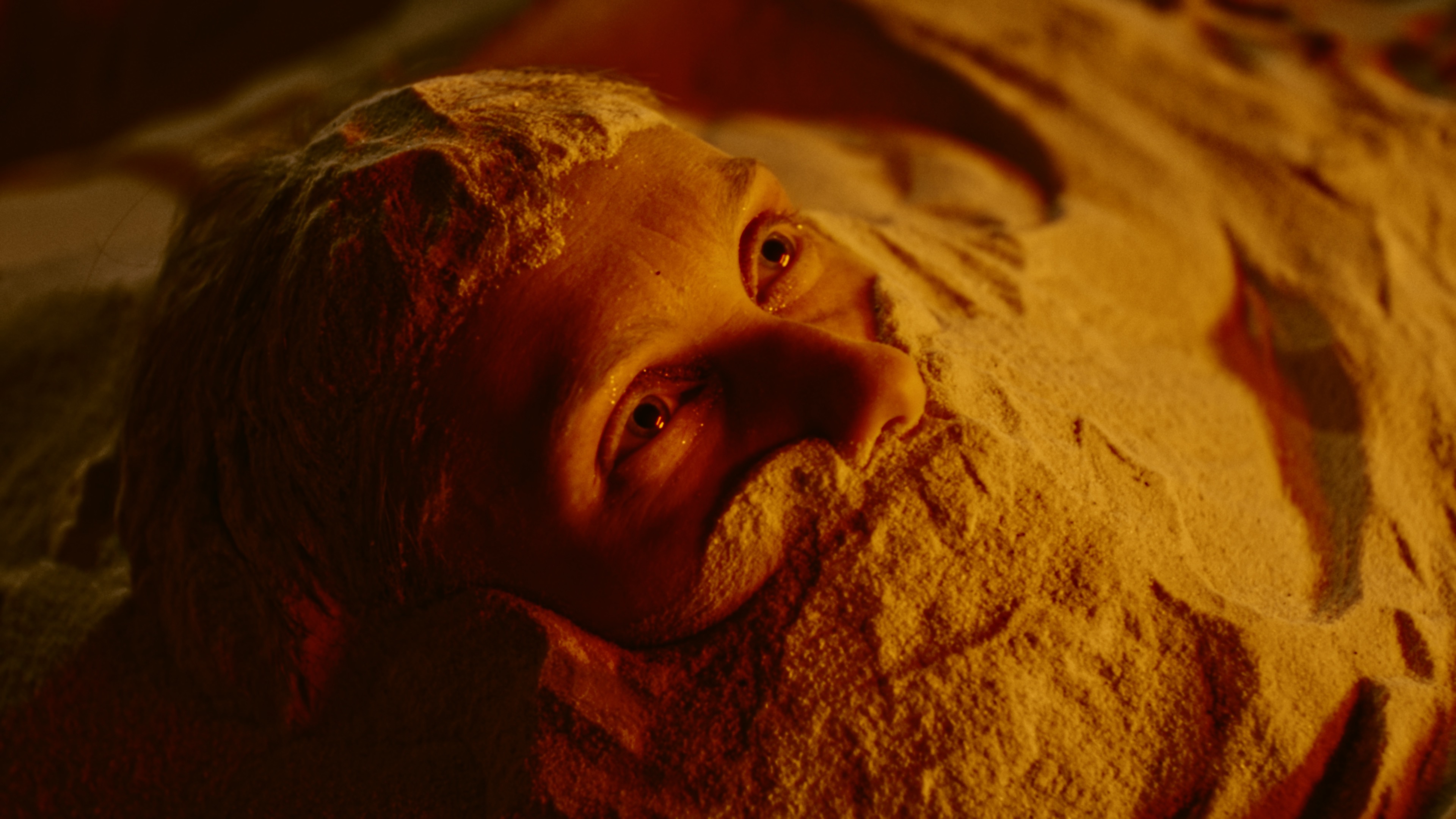 Pysäytyskuva elokuvasta REDDENING